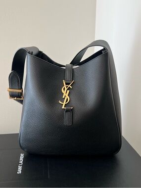 Saint Laurent Le 5 À 7 Supple Small Grained Leather